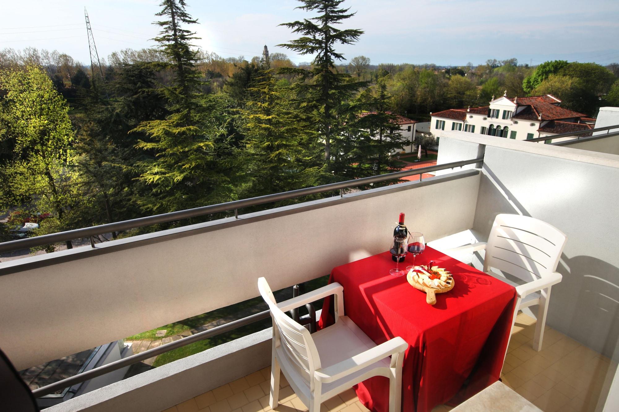 Fiorita Hotel