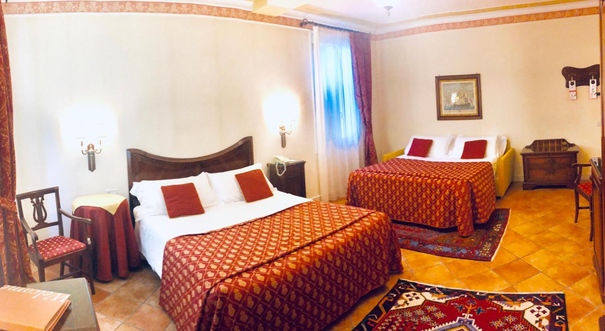 Fiorita Hotel 4*