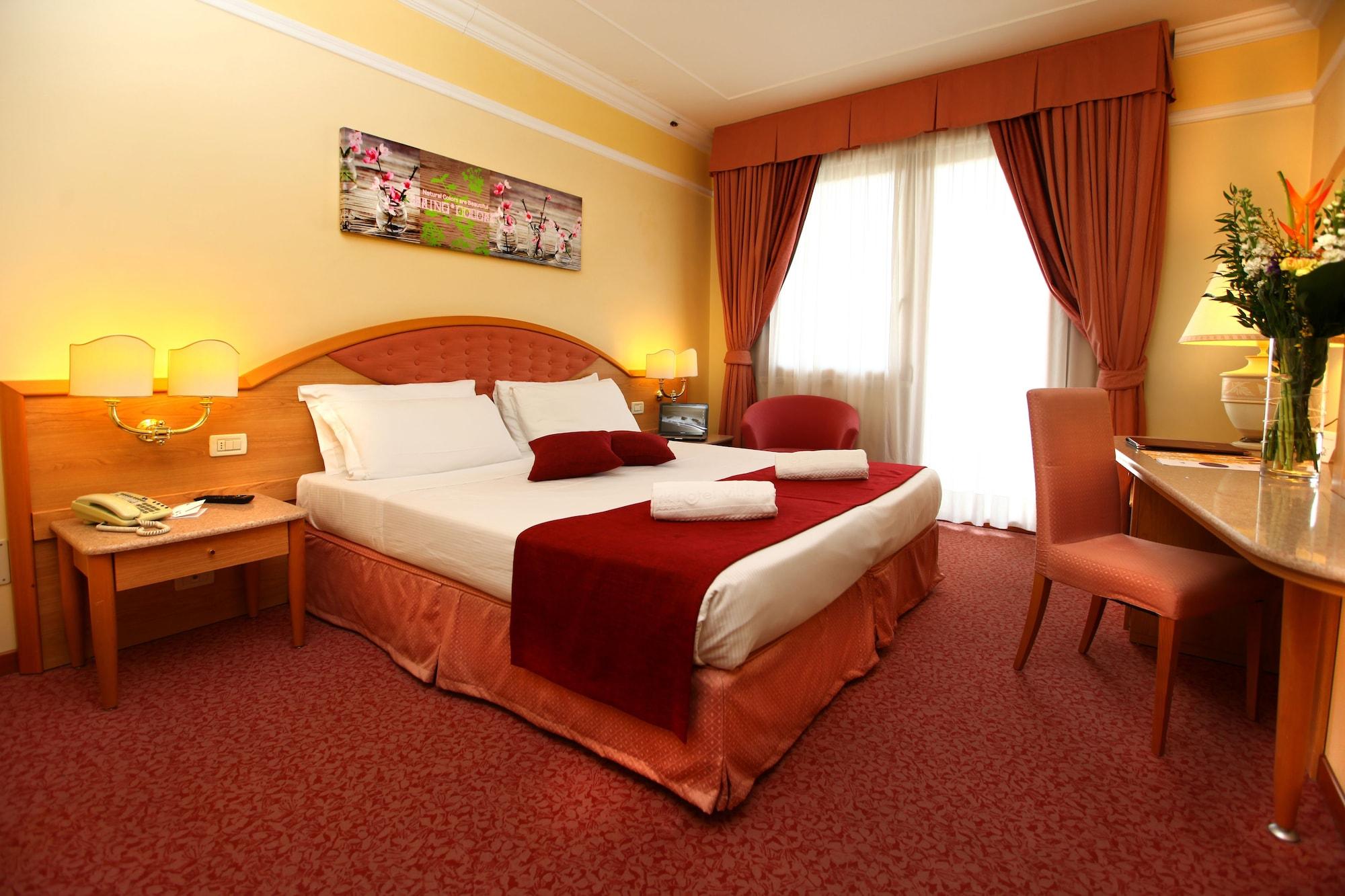 Fiorita Hotel 4*